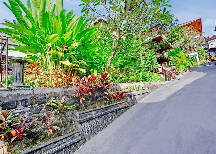 Collection O Bali Near Terminal Ubung Formerly Batukaru Garden 2* デンパサール